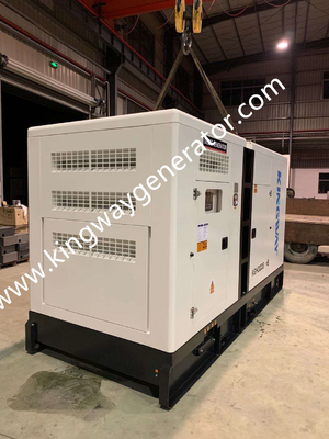 Il generatore diesel di 50HZ 27.5KVA 22KW 1500 giri/min. ha personalizzato il colore per la casa